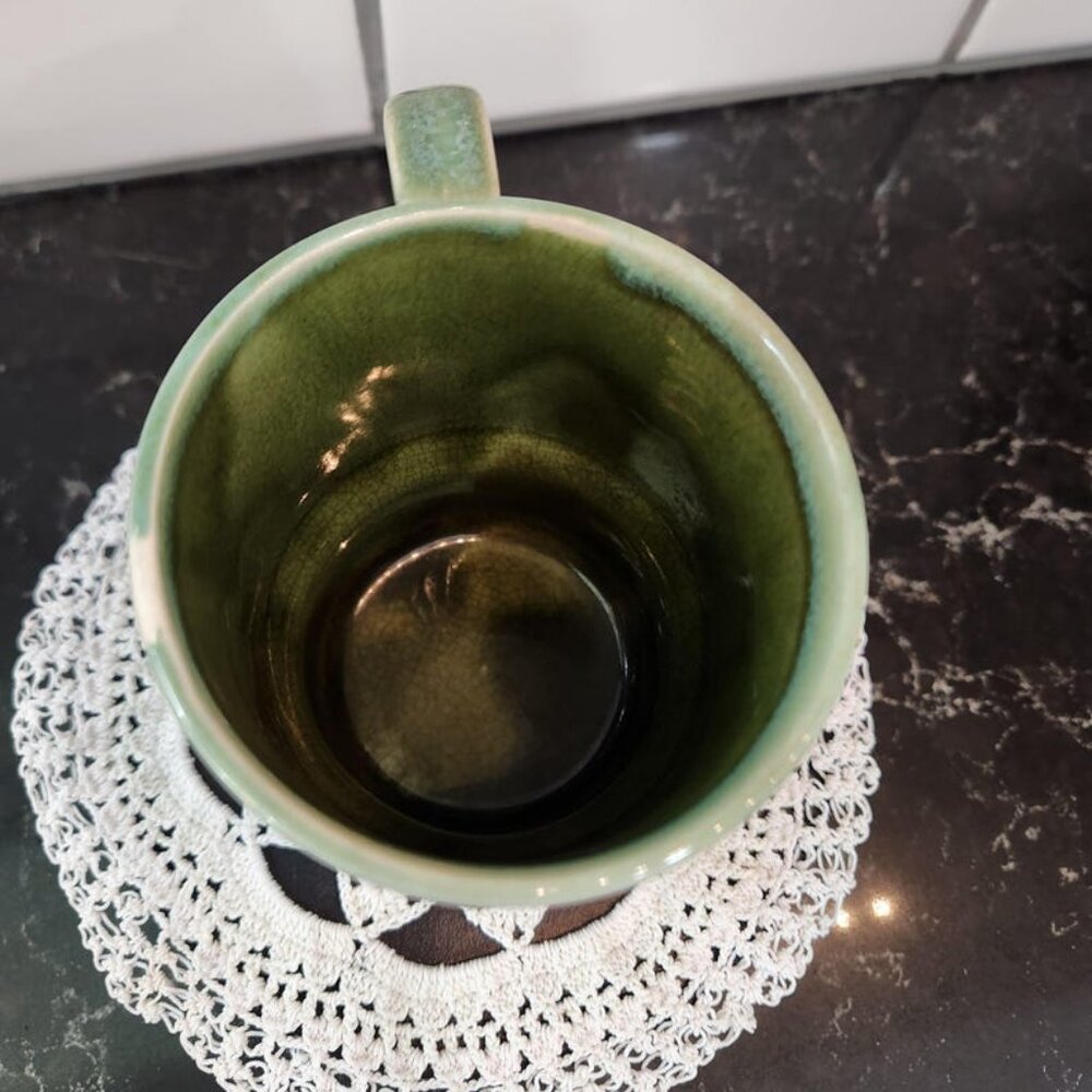 Vintage Avocado Green 1970s Retro Embossed Linear Drip Design Stacking Ceramic M - Picture 3 of 7